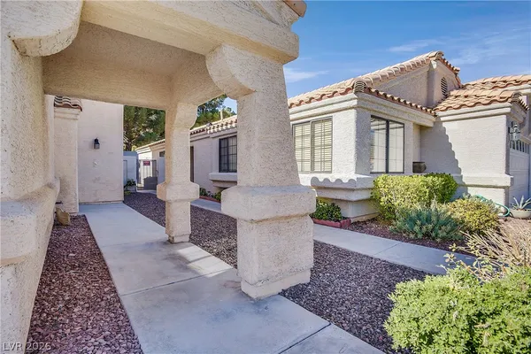 $1,950 | 2329 Chatfield Drive, Las Vegas, NV 89128