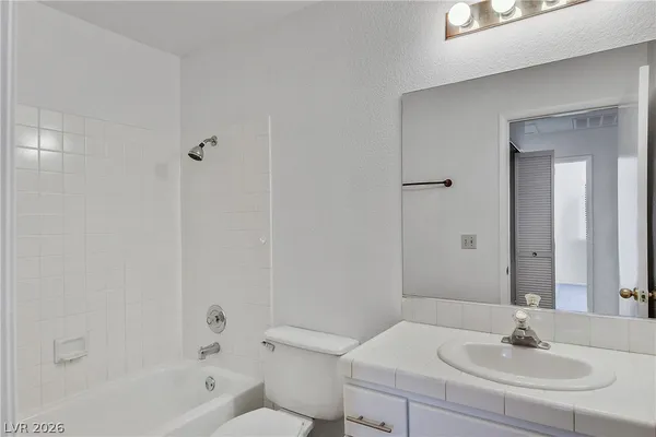 $1,950 | 2329 Chatfield Drive, Las Vegas, NV 89128