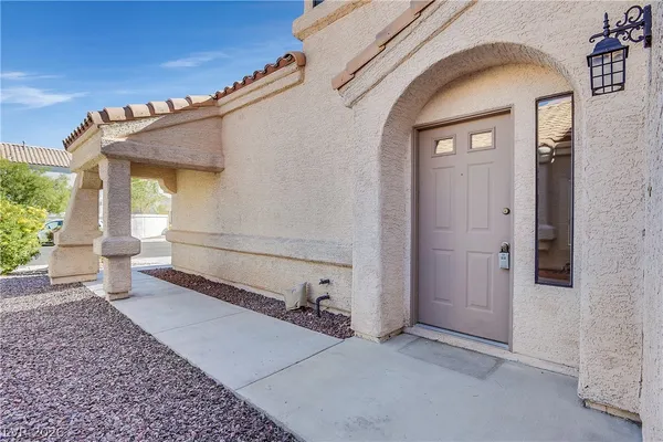 $1,950 | 2329 Chatfield Drive, Las Vegas, NV 89128