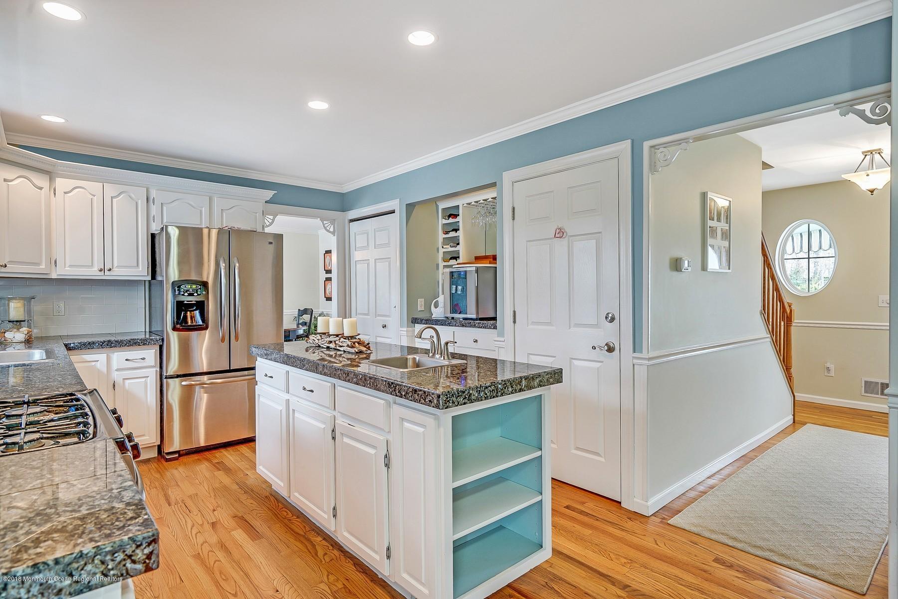 745 Rabbit Run Brick, NJ 08724 - Photo 10 of 67 10