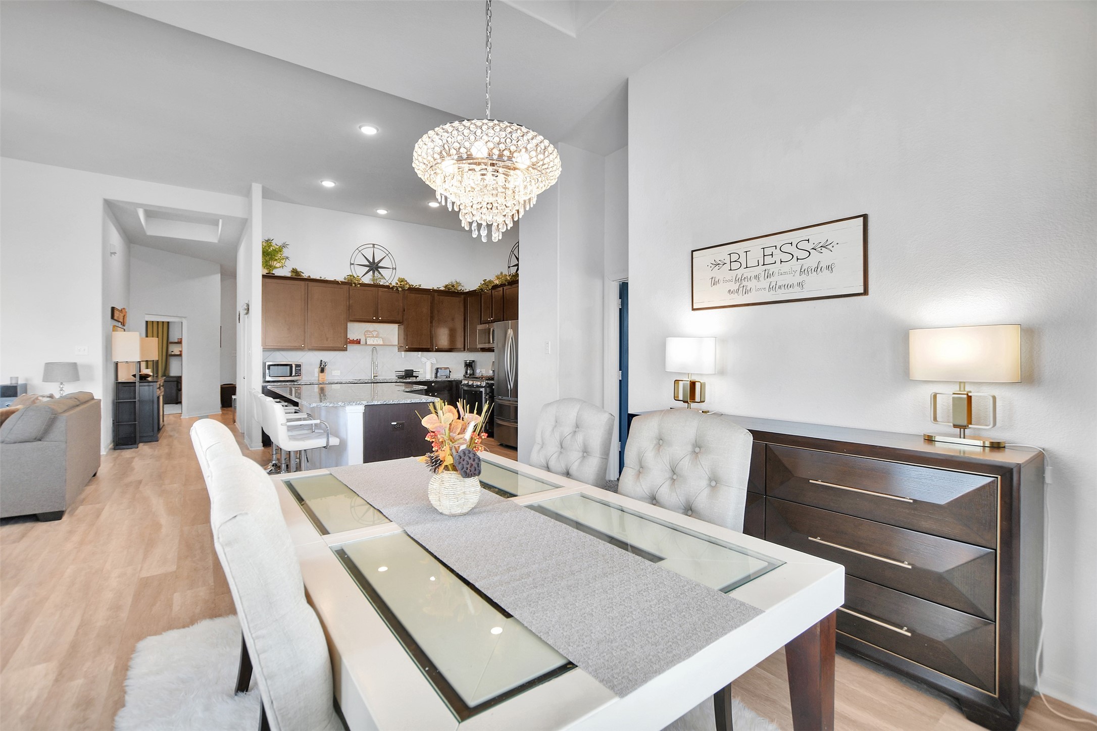 27 Montecito Lane Manvel, TX 77578 - Photo 25 of 49 a view of a dining room and livingroom view