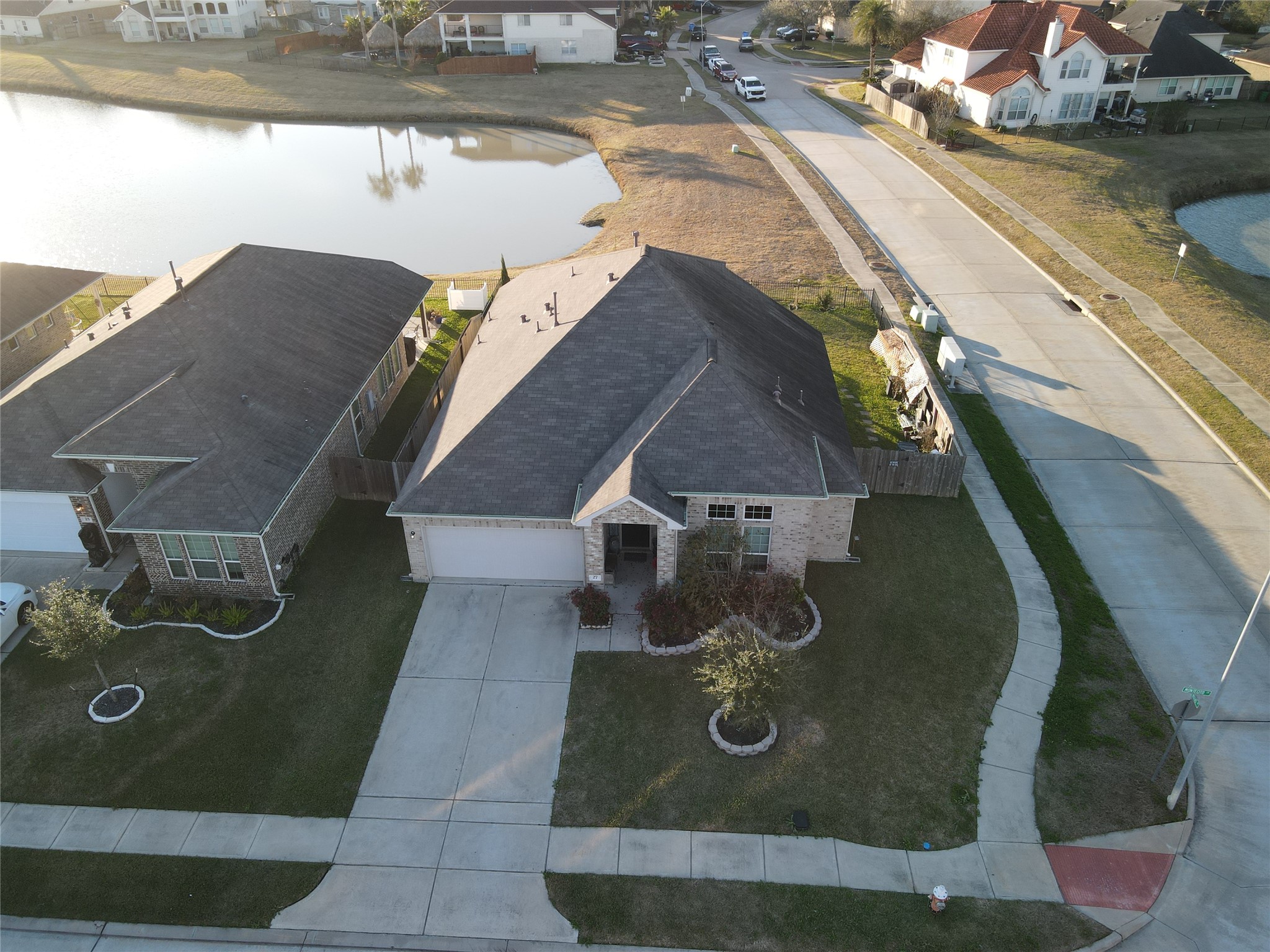 27 Montecito Lane Manvel, TX 77578 - Photo 44 of 49 view of rooftop