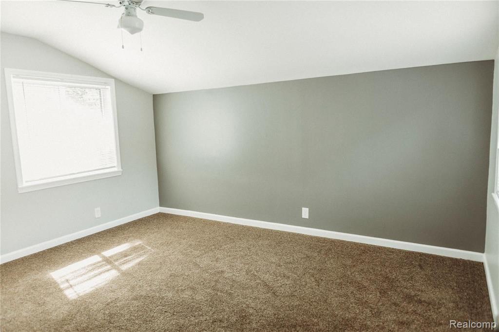 225 Elizabeth Lake Road Pontiac, MI 48341 - Photo 27 of 29