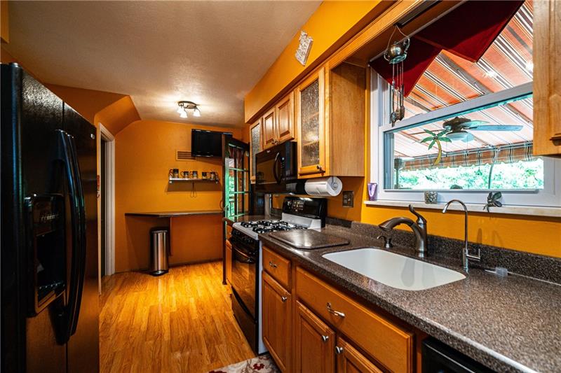 4732 Old Boston Road Pittsburgh, PA 15227 - Photo 8 of 25 Gallery Image 8