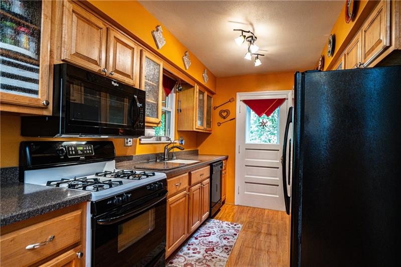 4732 Old Boston Road Pittsburgh, PA 15227 - Photo 9 of 25 Gallery Image 9