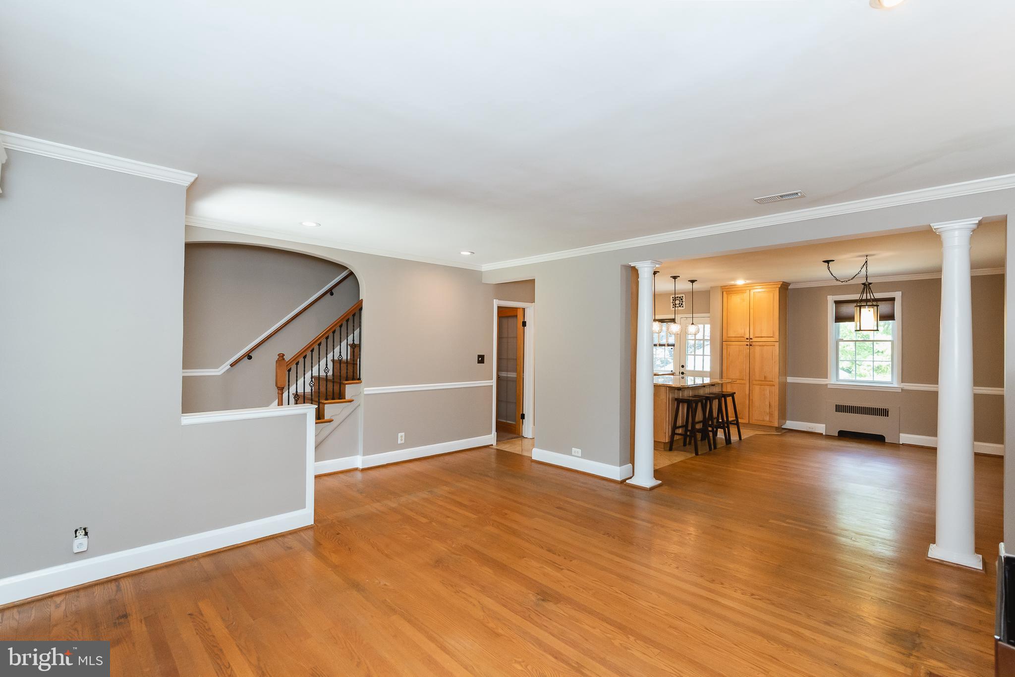84 Dunkirk Road Baltimore, MD 21212 - Photo 8 of 56 Open concept living room/dining room.