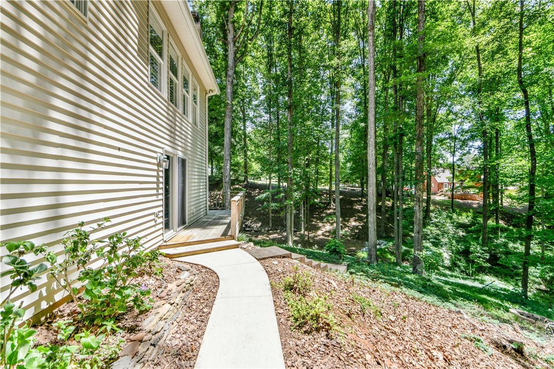 209 Berwick Court Seneca, SC 29672 - Photo 45 of 50