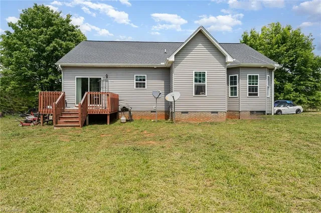 $340,000 | 4242 Lake Ridge Court, Ramseur, NC 27316