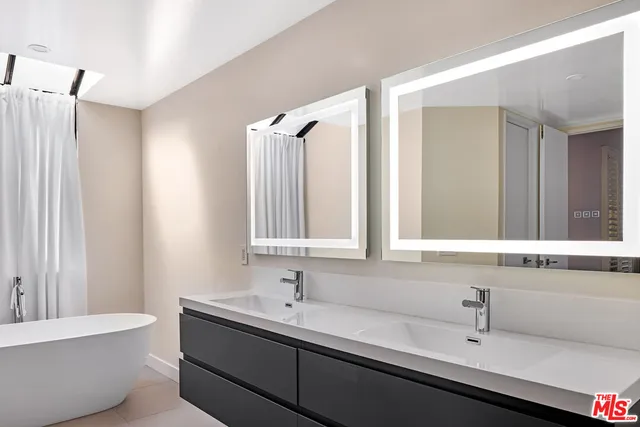 $1,749,000 | 2467 Century Hill, Los Angeles, CA 90067