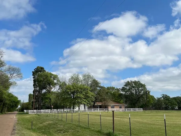$369,500 | 8740 County Road 2403, Tool, TX 75143