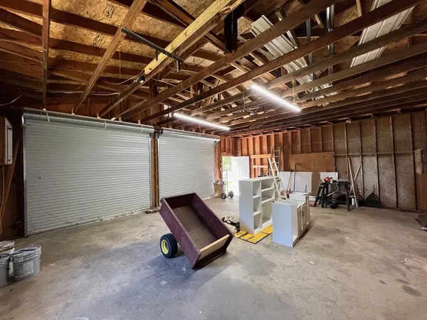$369,500 | 8740 County Road 2403, Tool, TX 75143