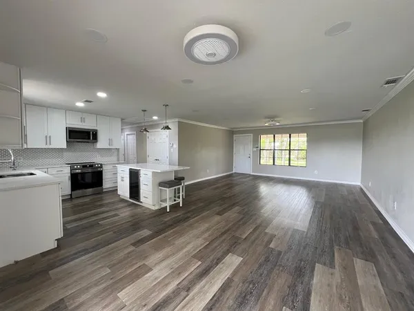 $369,500 | 8740 County Road 2403, Tool, TX 75143