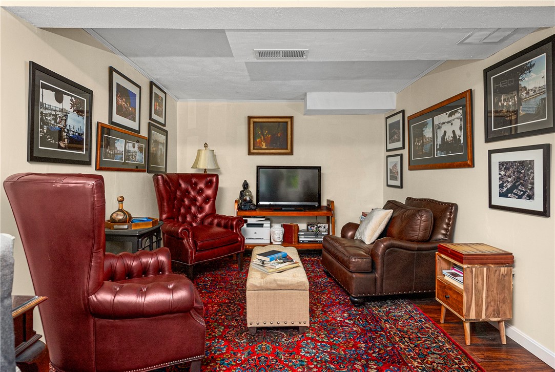 18 Norman Road Jamestown, RI 02835 - Photo 25 of 43 Gallery Image 25