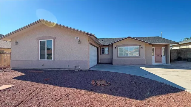 $1,690 | 7717 Partridge Avenue, Las Vegas, NV 89145