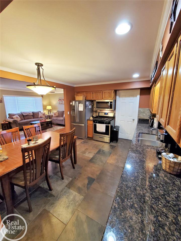 50710 Ryan Road Utica, MI 48317 - Photo 27 of 76
