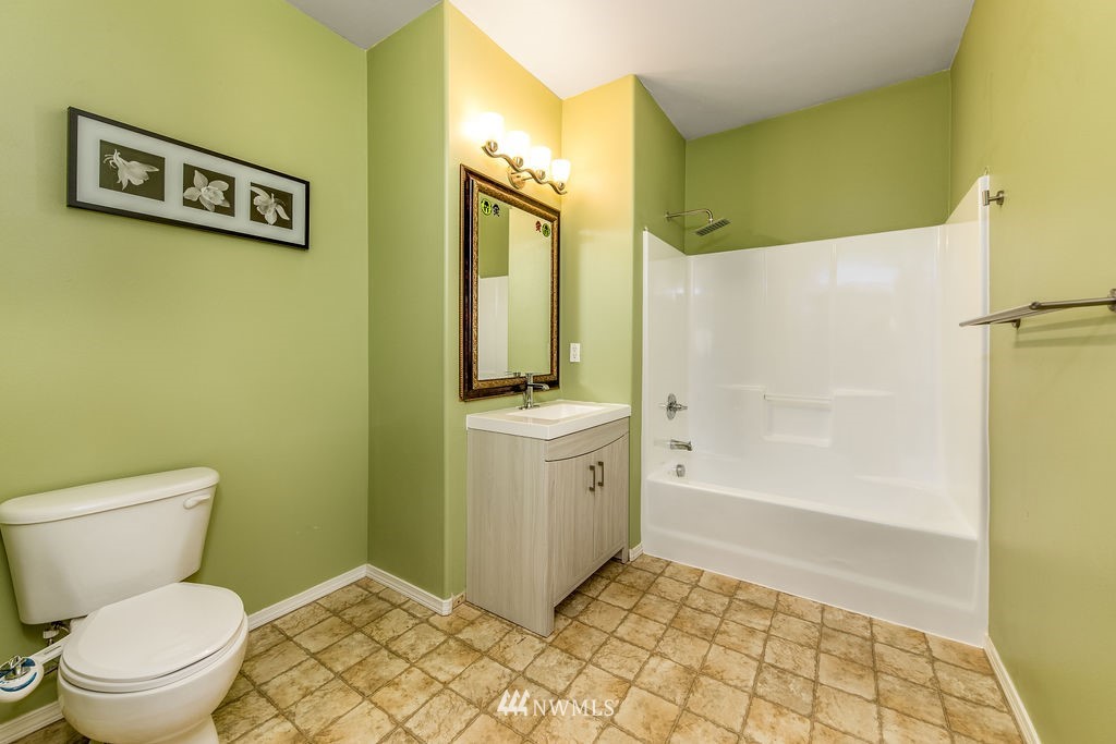 14915 38th Drive Southeast, Unit 1027 Bothell, WA 98012 - Photo 14 of 26 Gallery Image 14