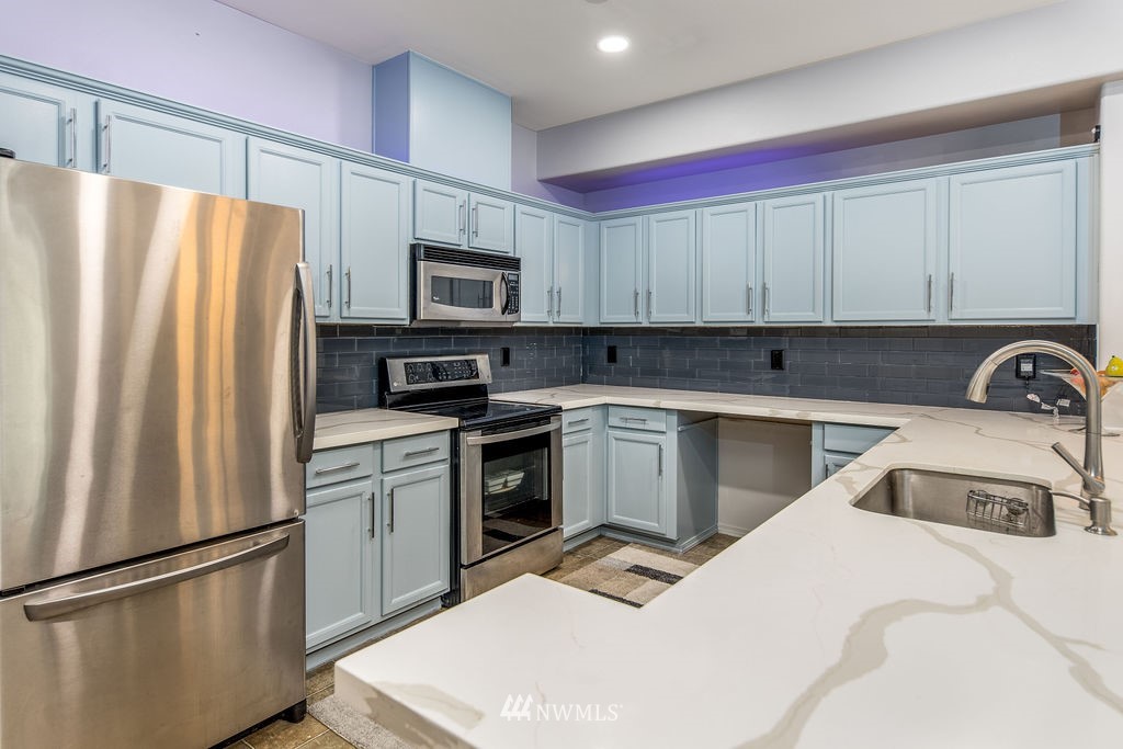 14915 38th Drive Southeast, Unit 1027 Bothell, WA 98012 - Photo 8 of 26 Gallery Image 8