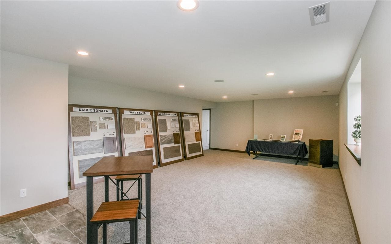 460 Ridge View Drive Fairfax, IA 52228 - Photo 18 of 24 Gallery Image 18