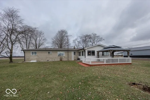 $298,900 | 657 West Brookville Road, Fountaintown, IN 46130
