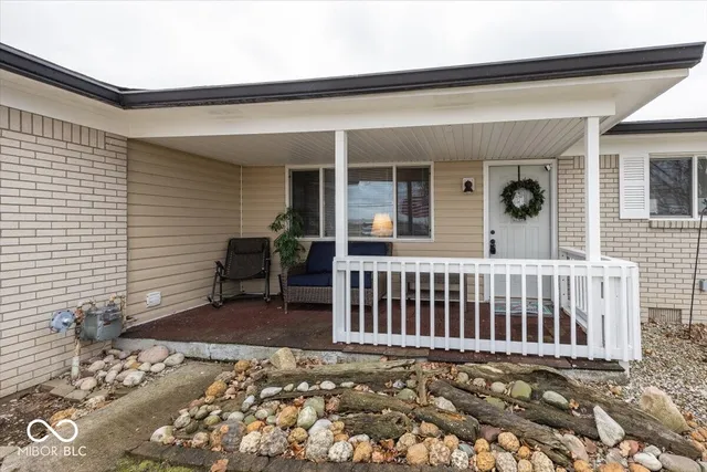 $298,900 | 657 West Brookville Road, Fountaintown, IN 46130