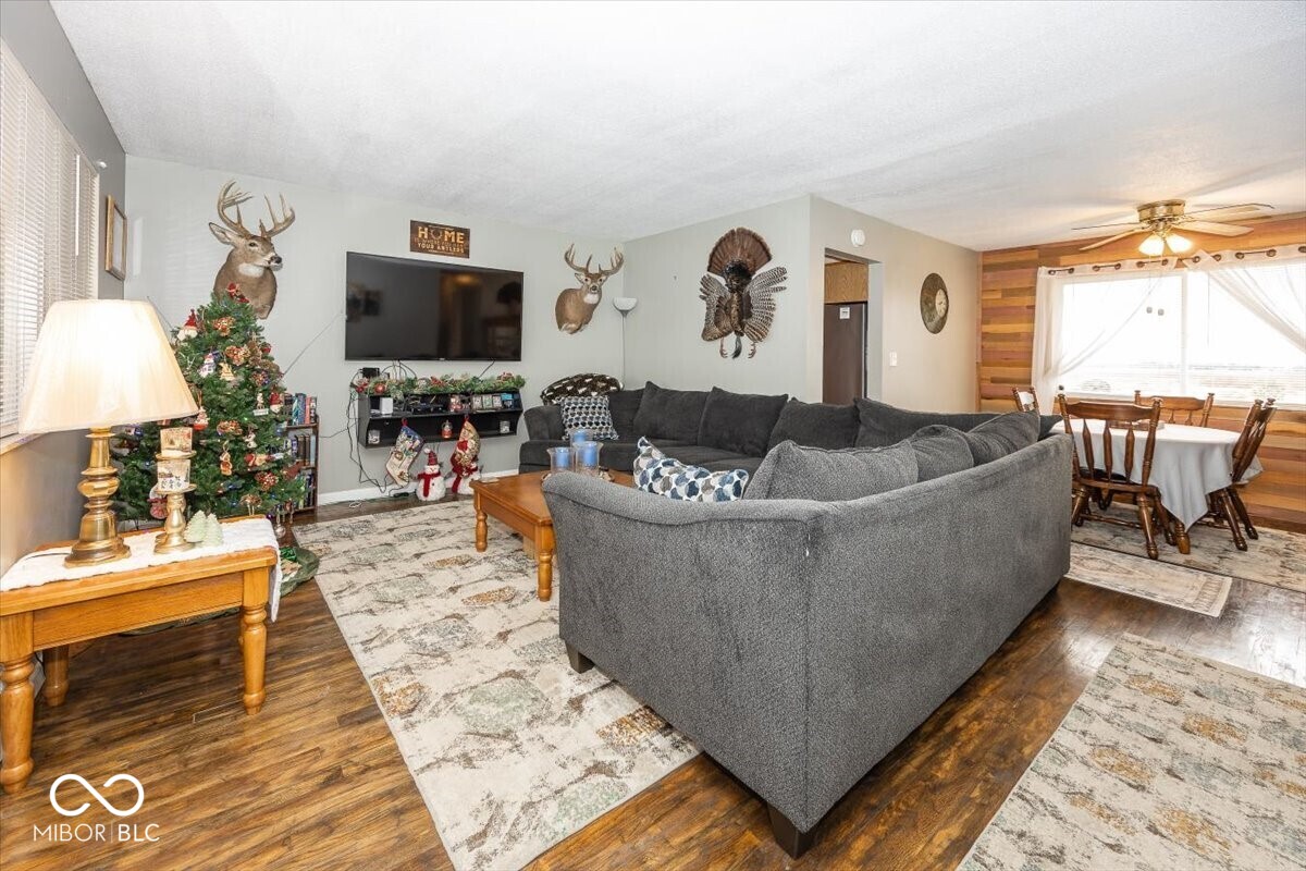 657 West Brookville Road Fountaintown, IN 46130 - Photo 4 of 20