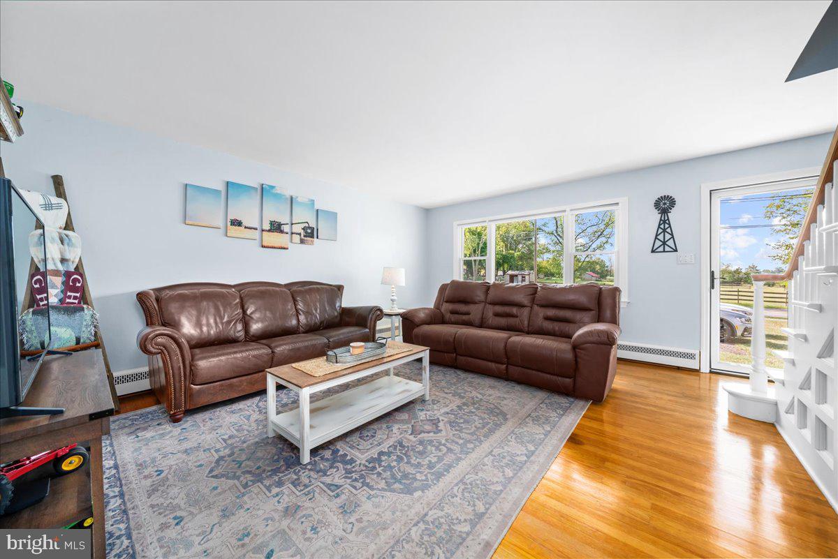 78 John Ringo Road Ringoes, NJ 08551 - Photo 4 of 27 Bright and Sunny Living Room