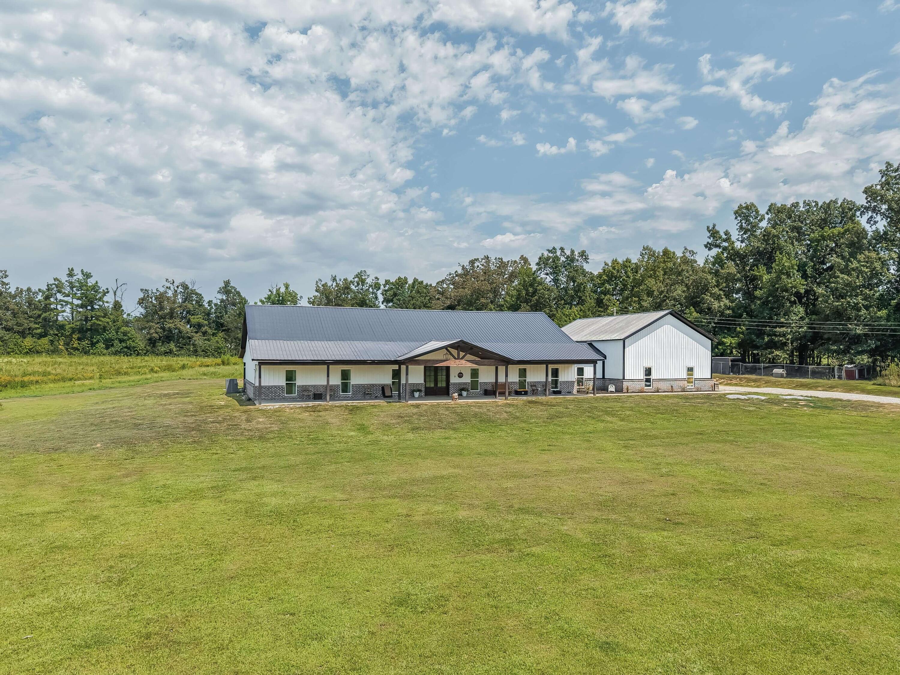 1005 Gaston Road Booneville, MS 38829 - Photo 1 of 50 Gallery Image 1