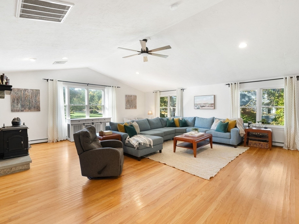 26 Thomas Road Berkley, MA 02779 - Photo 12 of 40 Gallery Image 12
