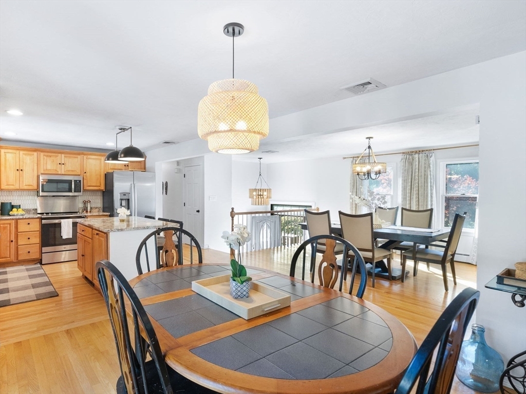 26 Thomas Road Berkley, MA 02779 - Photo 7 of 40 Gallery Image 7
