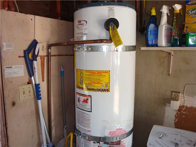 1333 Walbollen Street Spring Valley, CA 91977 - Photo 11 of 14 New Hot water tank