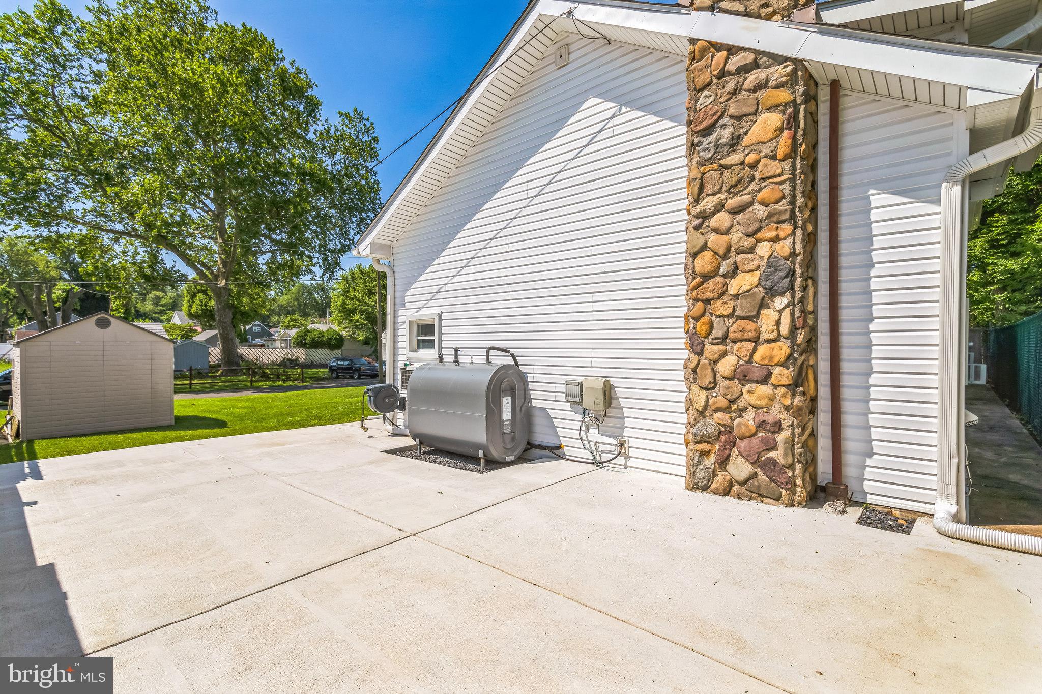 414 Delaware Avenue Croydon, PA 19021 - Photo 5 of 34 a view of backyard with sitting area