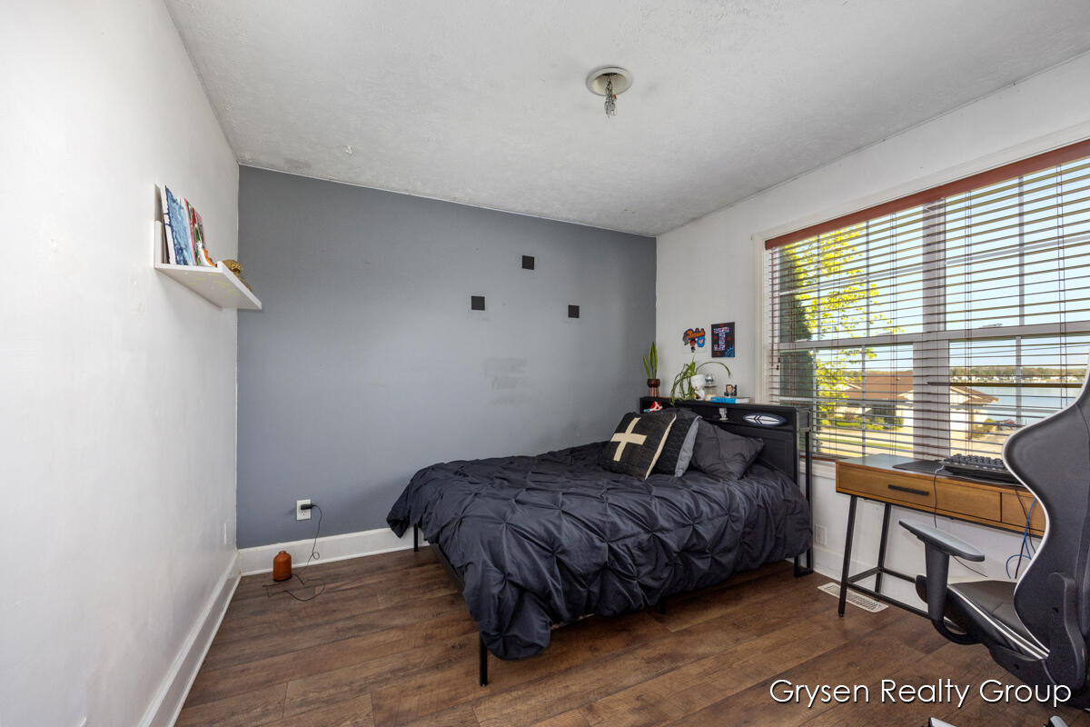 8650 Belding Road Northeast Rockford, MI 49341 - Photo 18 of 43 IMG_1019