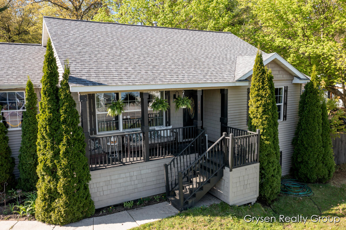 8650 Belding Road Northeast Rockford, MI 49341 - Photo 34 of 43 IMG_1037