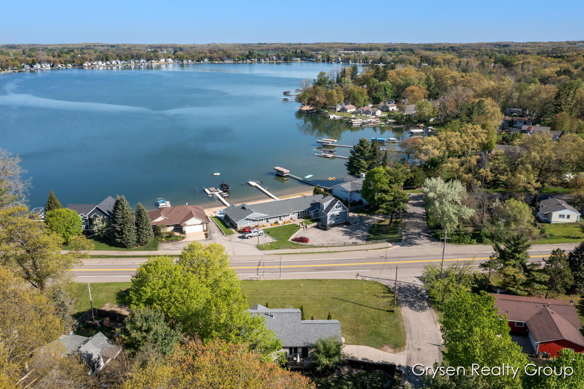 8650 Belding Road Northeast Rockford, MI 49341 - Photo 41 of 43 IMG_1047