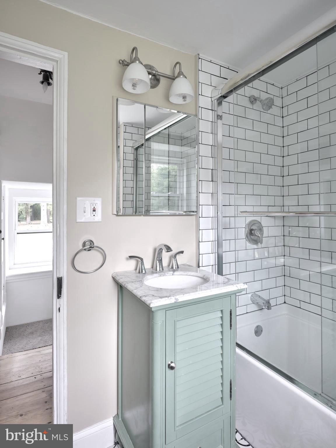 6538 Lower York Road New Hope, PA 18938 - Photo 45 of 63 Subway tile shower