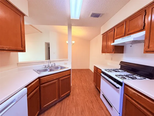 $1,750 | 10611 Archdale Drive, Austin, TX 78748