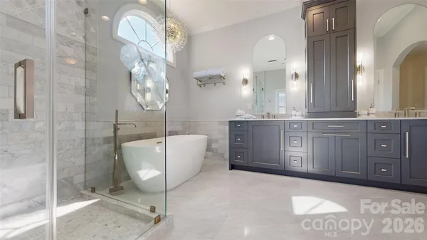 $829,900 | 11724 Easthampton Circle, Charlotte, NC 28277