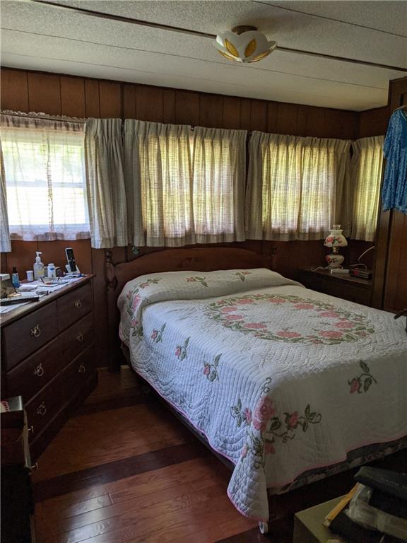 197 Heller Road Butler, PA 16002 - Photo 6 of 9 MASTER BEDROOM