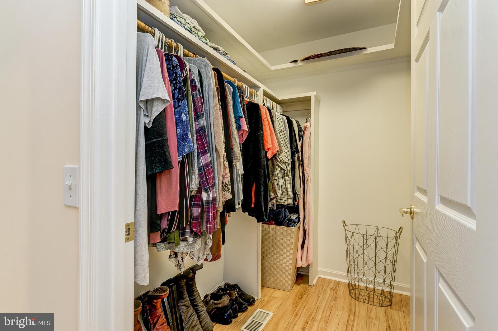 110 Valley View Avenue Edgewater, MD 21037 - Photo 11 of 25 Walk-in Closet