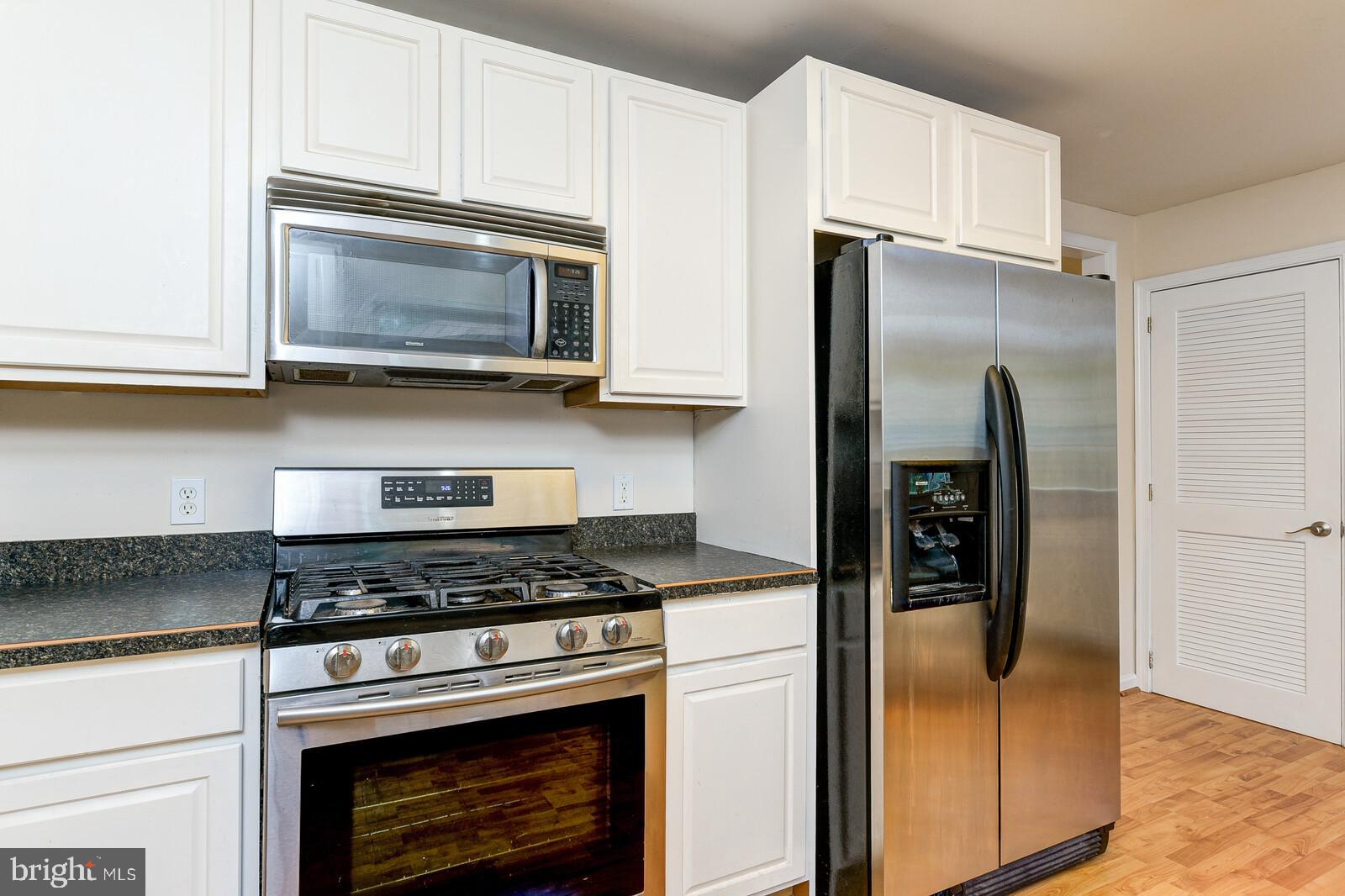110 Valley View Avenue Edgewater, MD 21037 - Photo 15 of 25 Stainless Steel Appliances