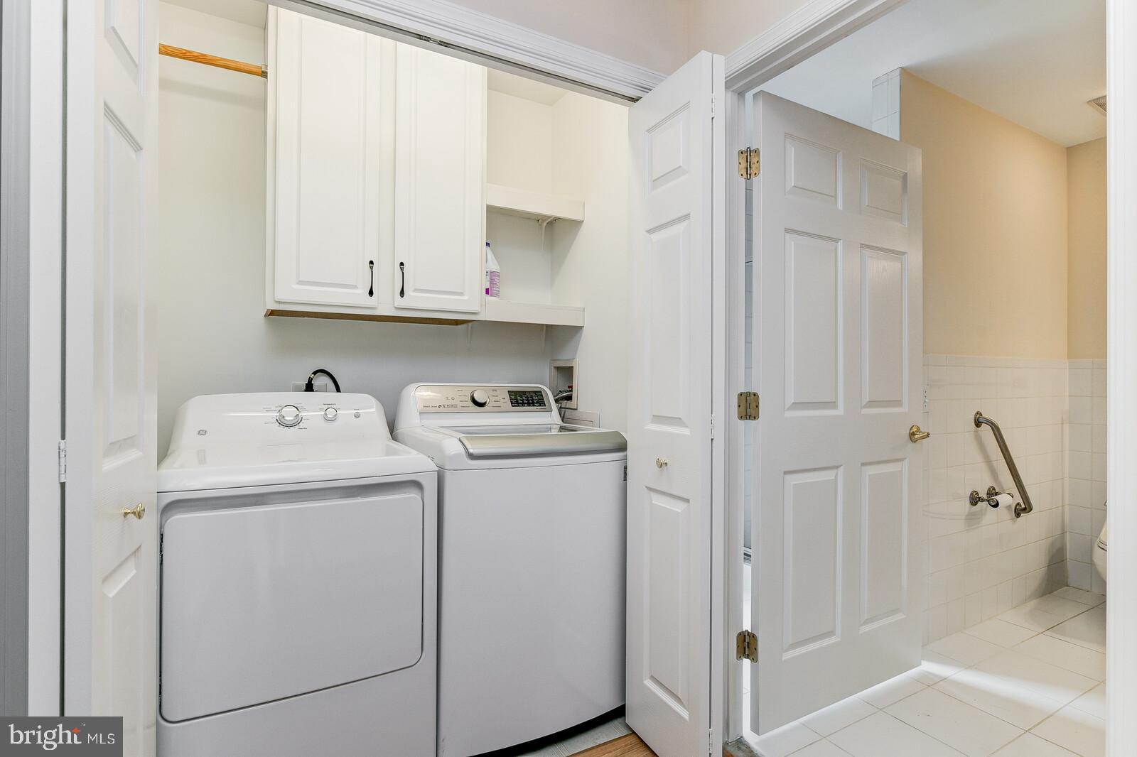 110 Valley View Avenue Edgewater, MD 21037 - Photo 20 of 25 Bonus 2nd Laundry in the In-Law