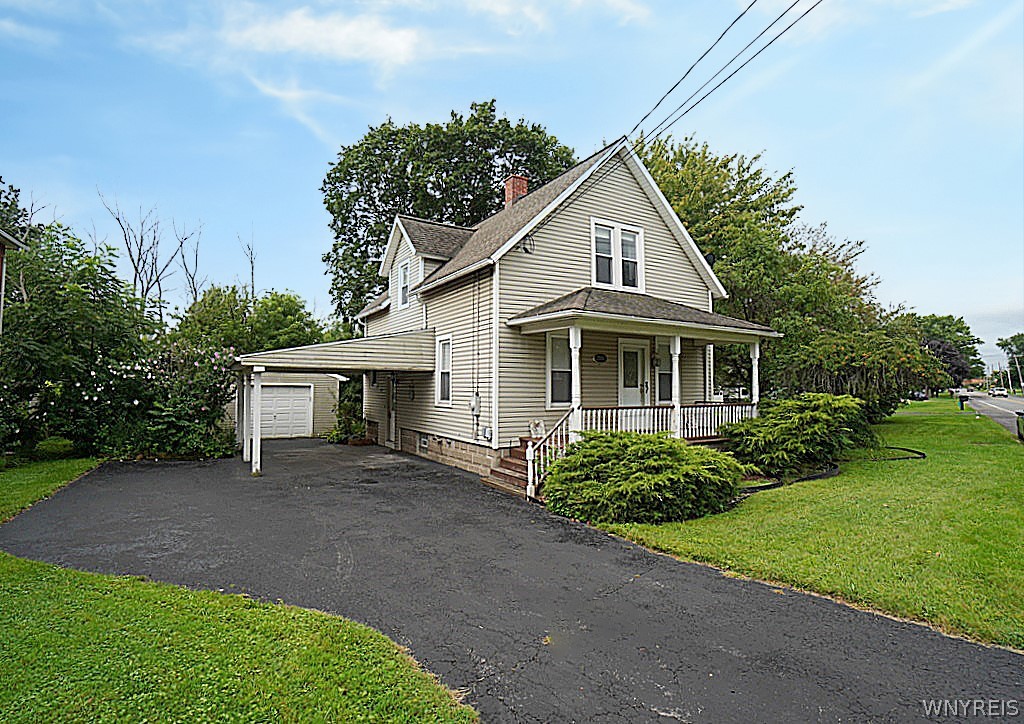 2398 Niagara Road Wheatfield, NY 14304 - Photo 3 of 31 Gallery Image 3