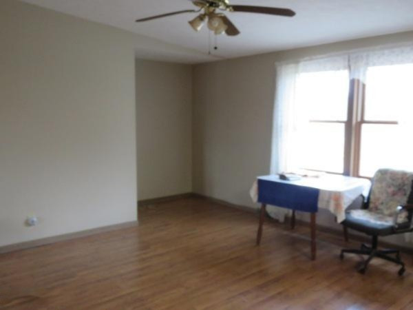 1248 Robinson Road Quincy, MI 49082 - Photo 5 of 17 IMG_5023