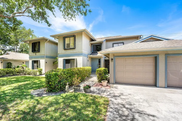 $399,000 | 5662 Southeast Schooner Oaks Way, Stuart, FL 34997