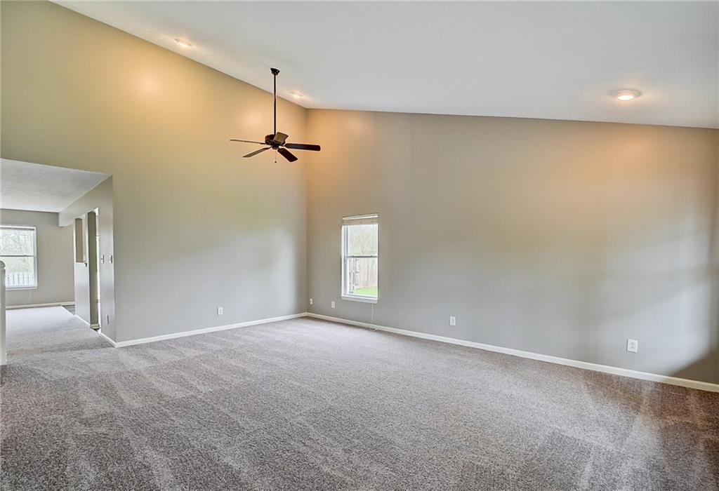 1010 Pine Ridge Way Brownsburg, IN 46112 - Photo 3 of 29