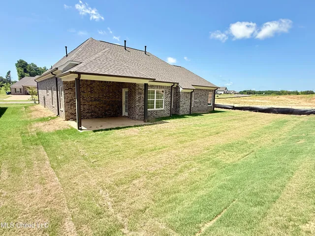 $322,900 | 6610 John Hamilton Way East, Olive Branch, MS 38654