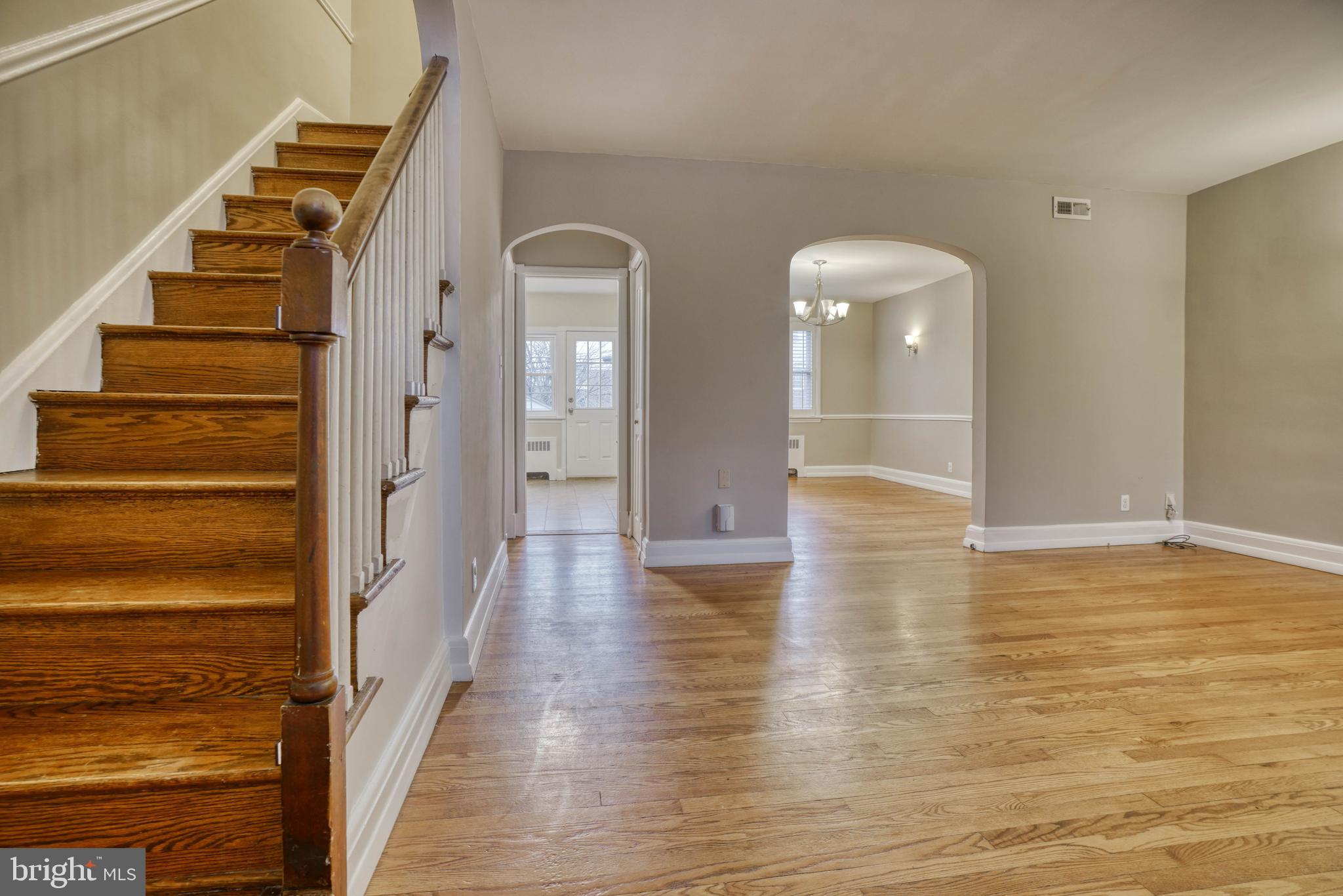 92 Dunkirk Road Baltimore, MD 21212 - Photo 3 of 48