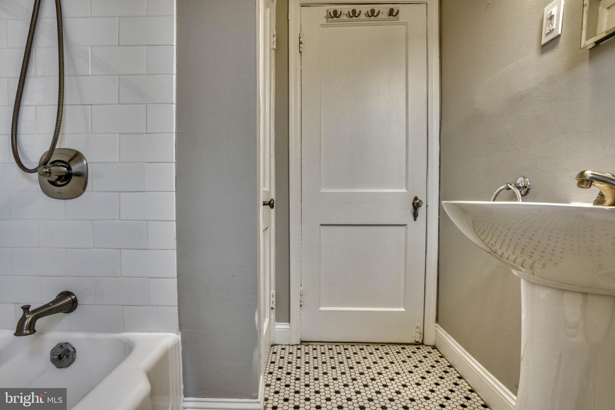 92 Dunkirk Road Baltimore, MD 21212 - Photo 29 of 48