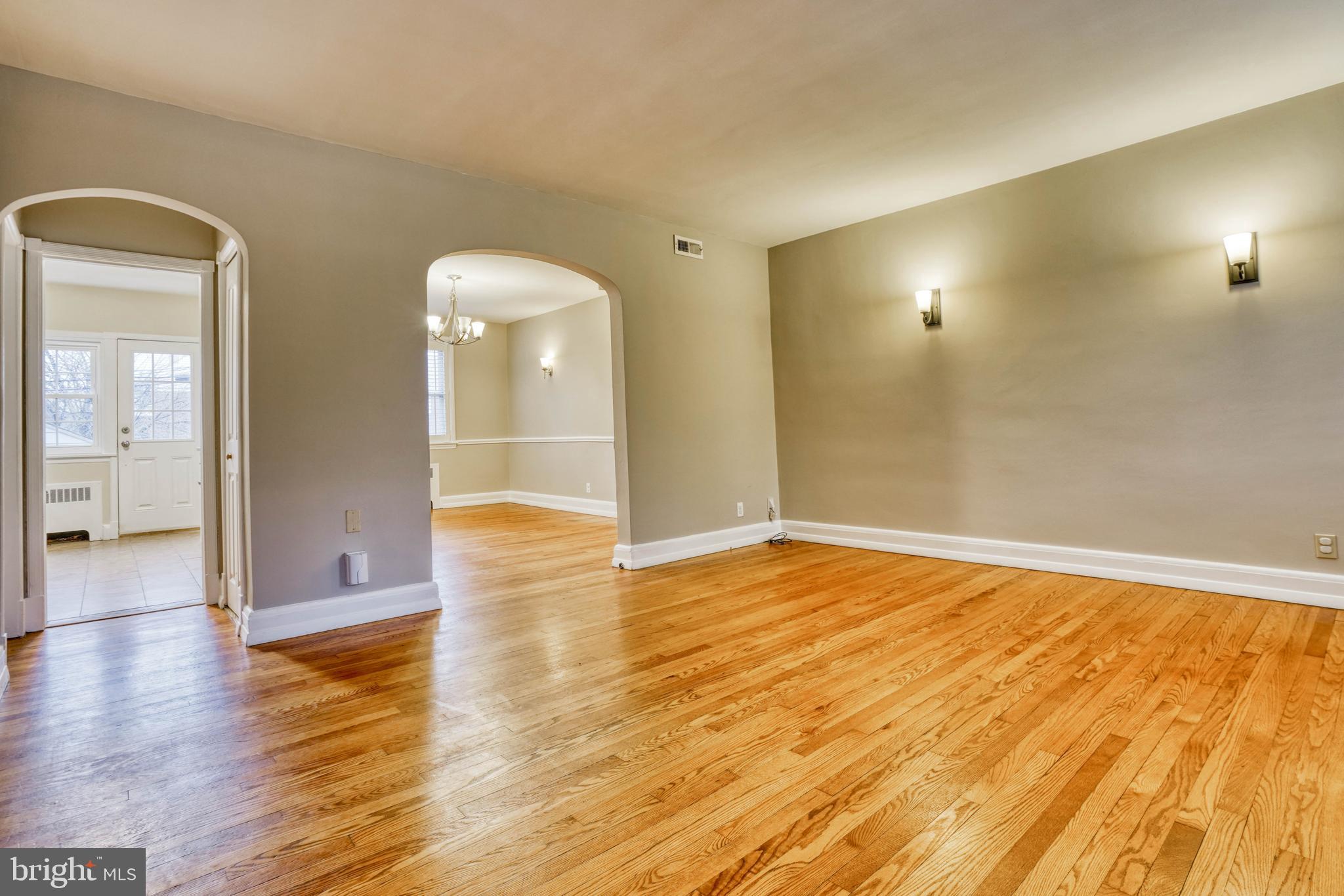 92 Dunkirk Road Baltimore, MD 21212 - Photo 4 of 48