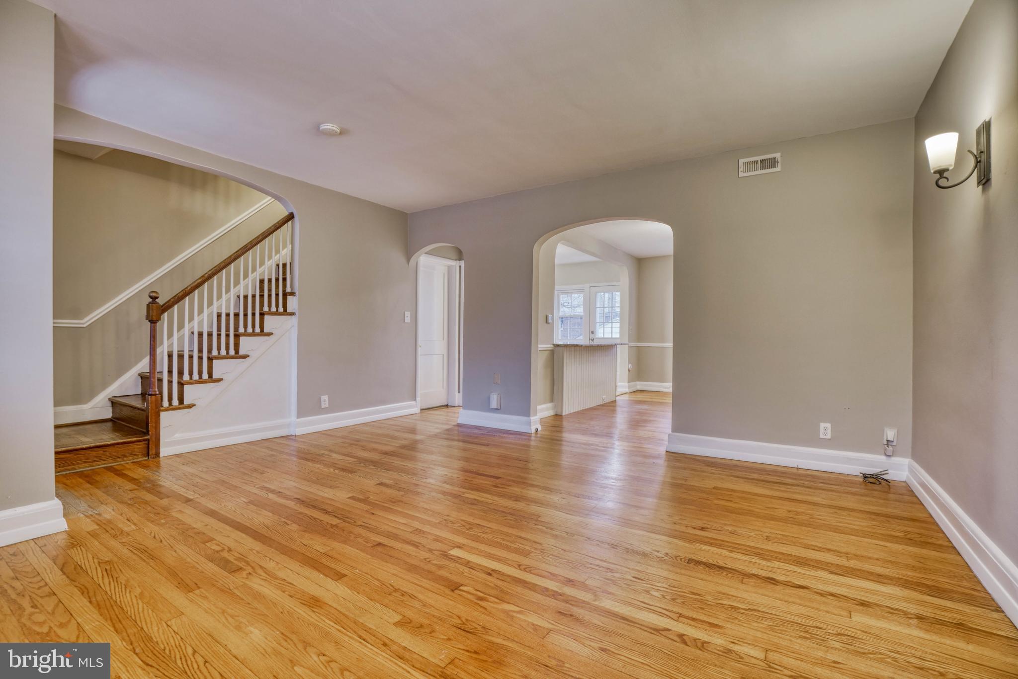 92 Dunkirk Road Baltimore, MD 21212 - Photo 8 of 48